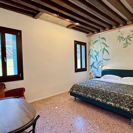 Qn Apartments Venice Luaran gambar