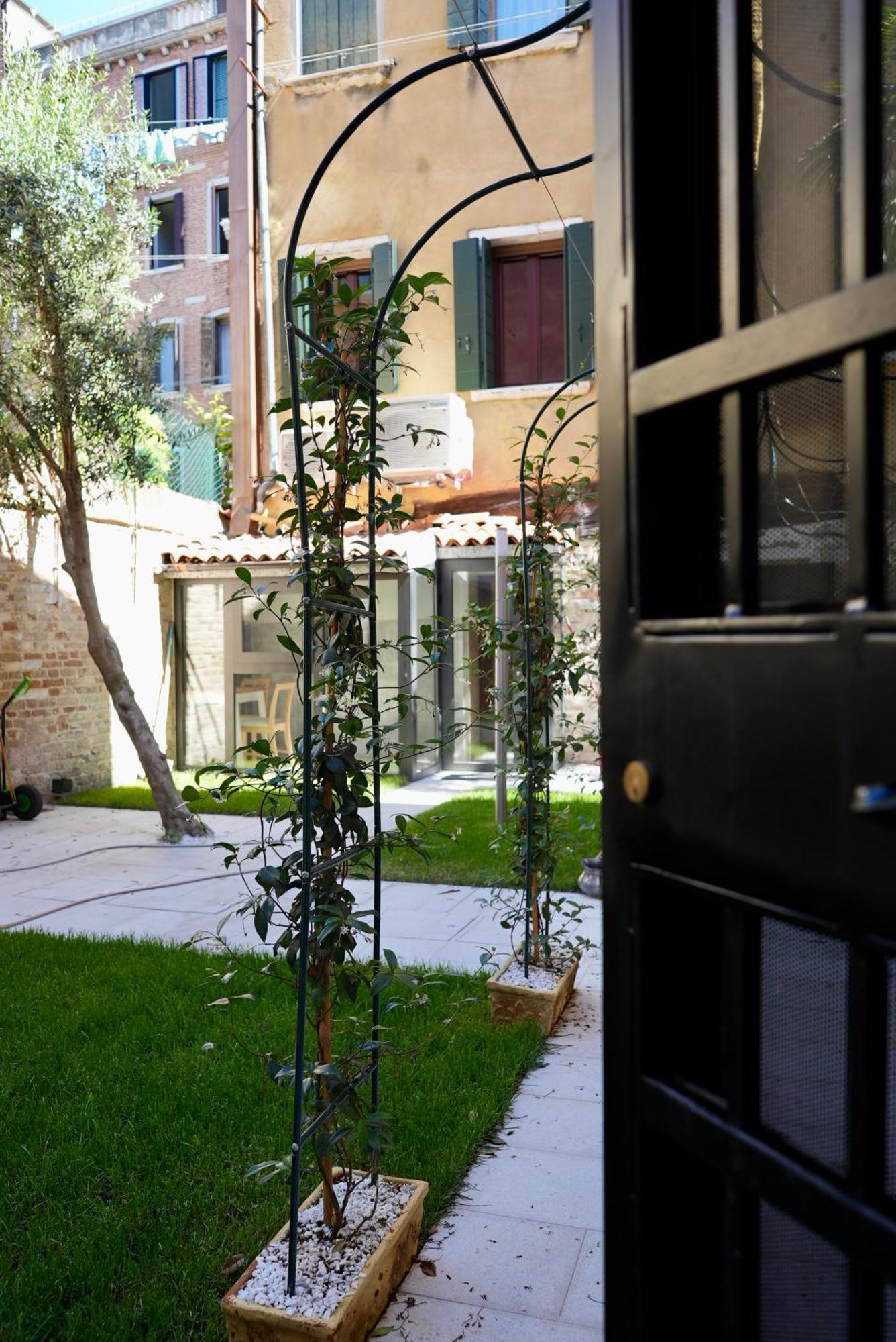 Qn Apartments Venice Luaran gambar