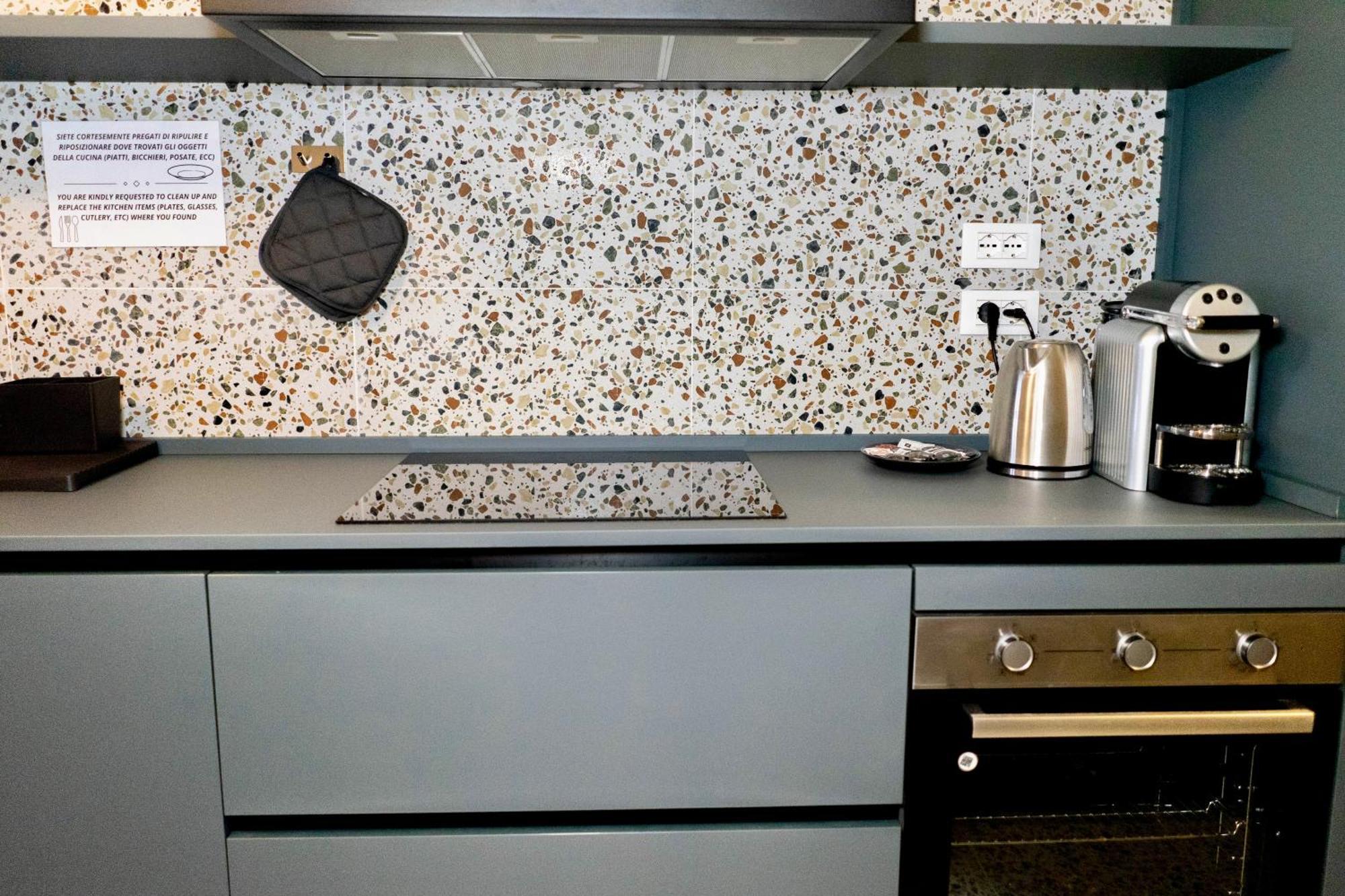 Qn Apartments Venice Luaran gambar